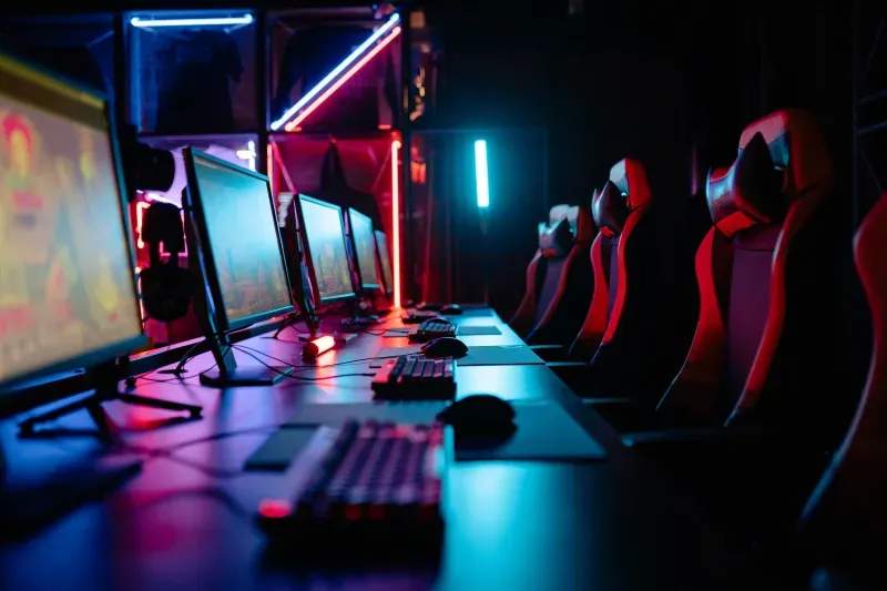 株式会社ネクストリンク・コンピューティング 6